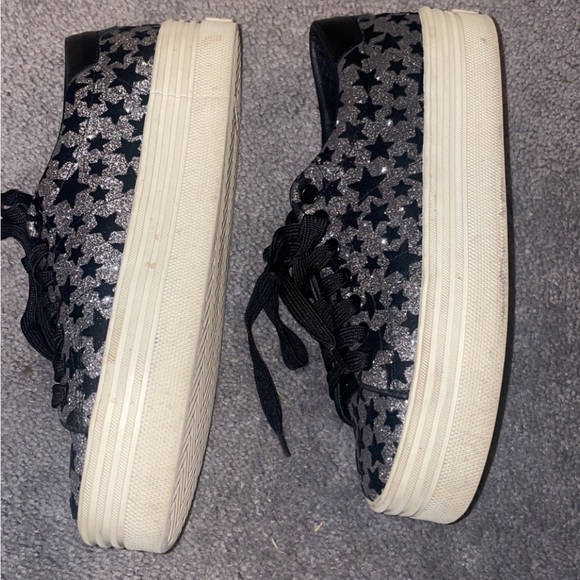 YSL Sneakers - Picture 10 of 10